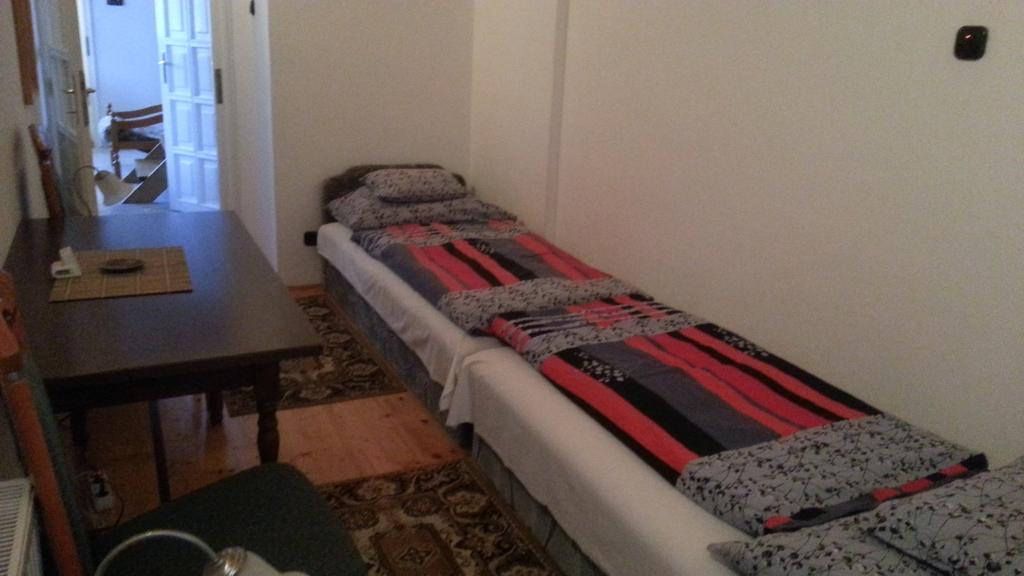 Csokonai Guesthouse Zamárdi Habitación foto