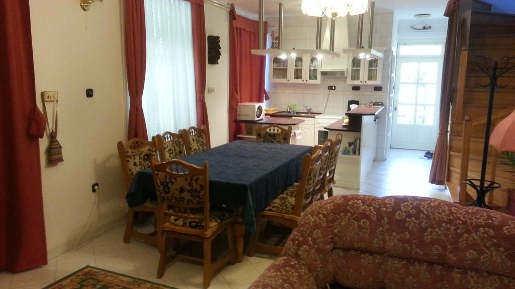 Csokonai Guesthouse Zamárdi Habitación foto
