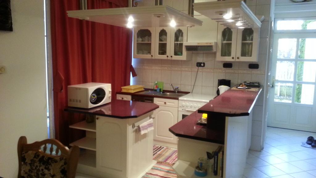 Csokonai Guesthouse Zamárdi Habitación foto